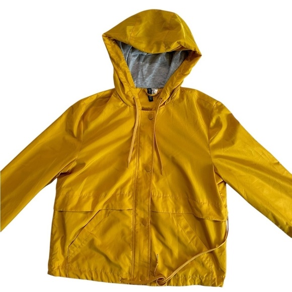 Divided H&M Yellow Lightweight Hoodie Windbreaker Jacket Size Small - Picture 7 of 17